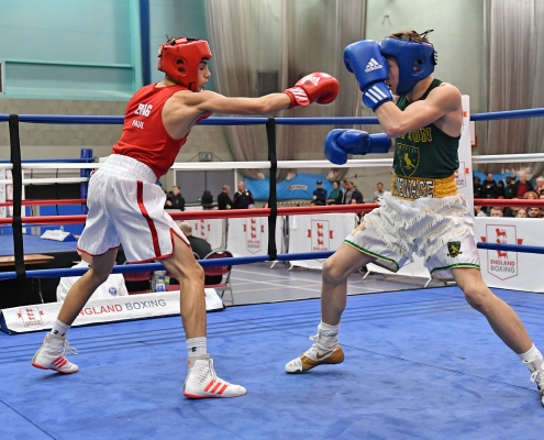 Cameron Paul (Pinewood red) v Dennis McCann (Repton green) cropped